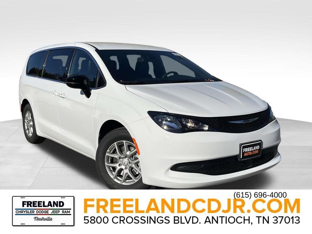 2026 Chrysler Voyager LX FWD