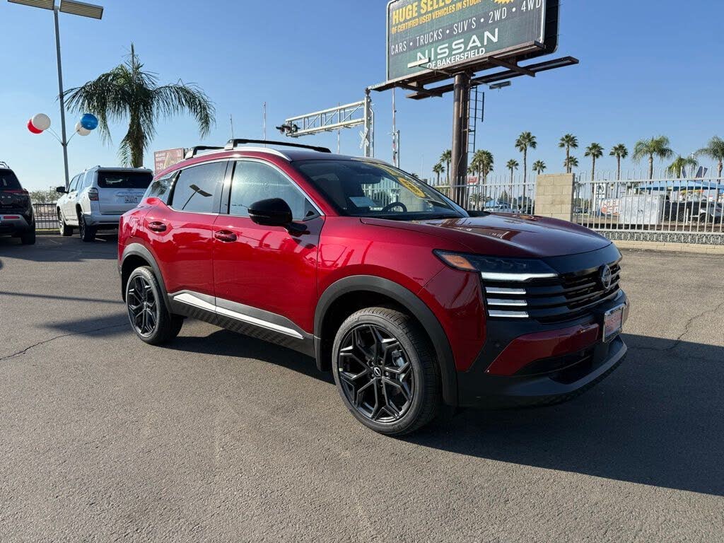 2026 Nissan Kicks SR FWD