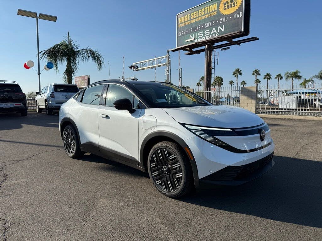 2026 Nissan LEAF Platinum+ FWD