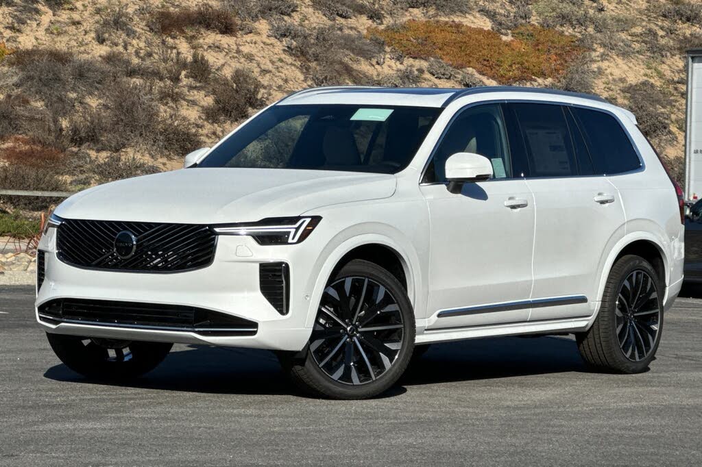 2026 Volvo XC90 B6 Plus 7-Passenger AWD