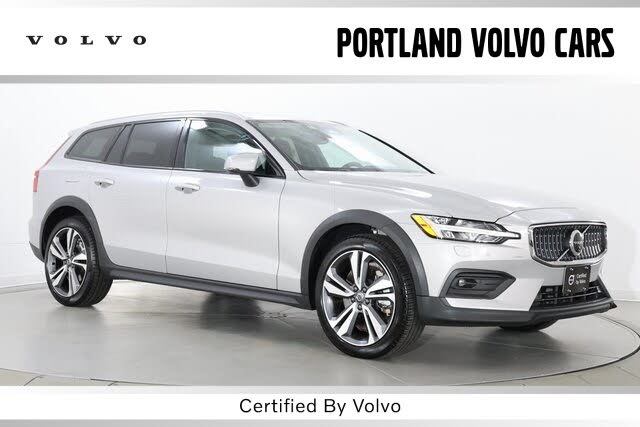 2025 Volvo V60 Cross Country B5 Plus AWD