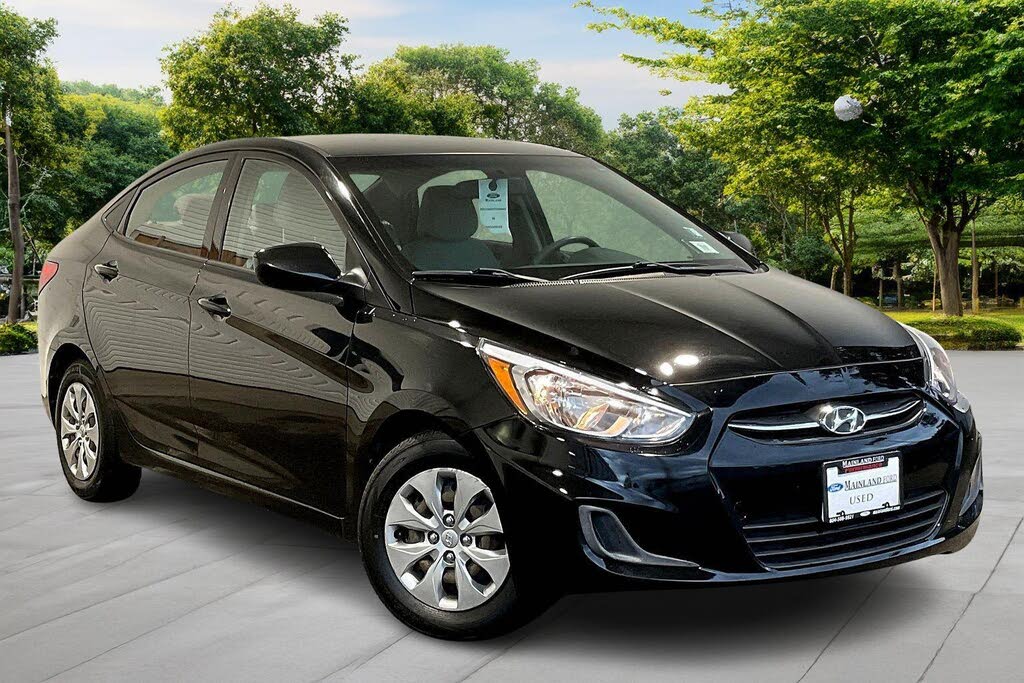 2017 Hyundai Accent L Sedan FWD