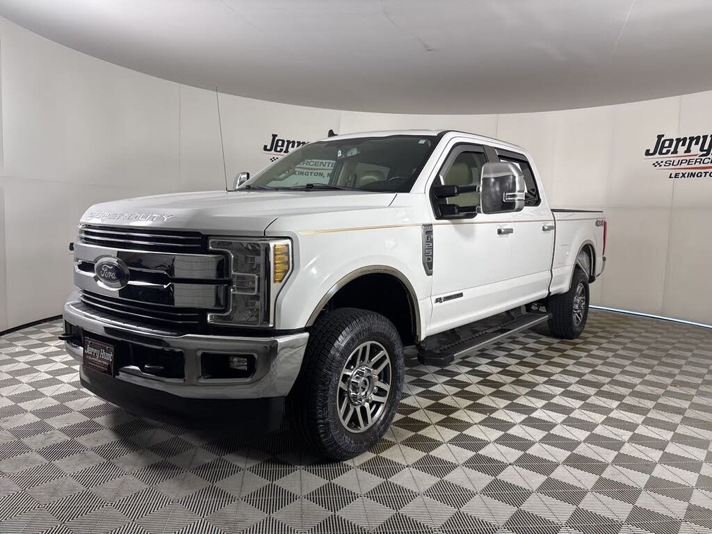 2019 Ford F-250 Super Duty Lariat Crew Cab 4WD