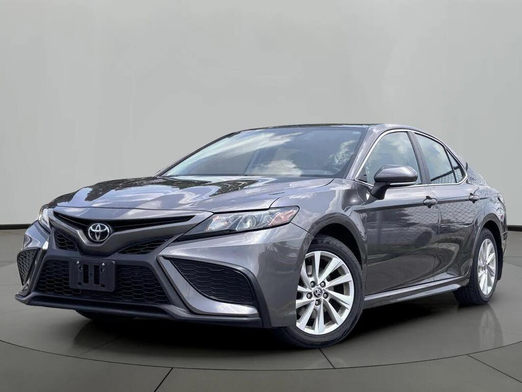 2022 Toyota Camry SE FWD