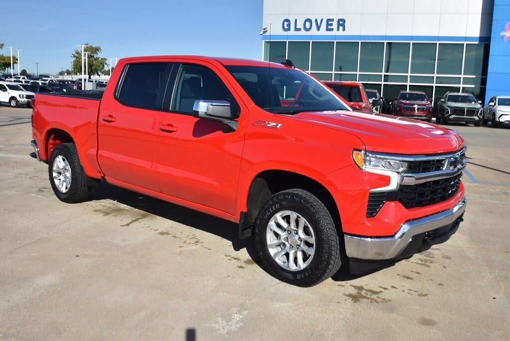 2025 Chevrolet Silverado 1500 LT Crew Cab 4WD