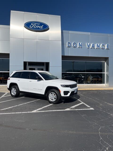 2025 Jeep Grand Cherokee Laredo 4WD