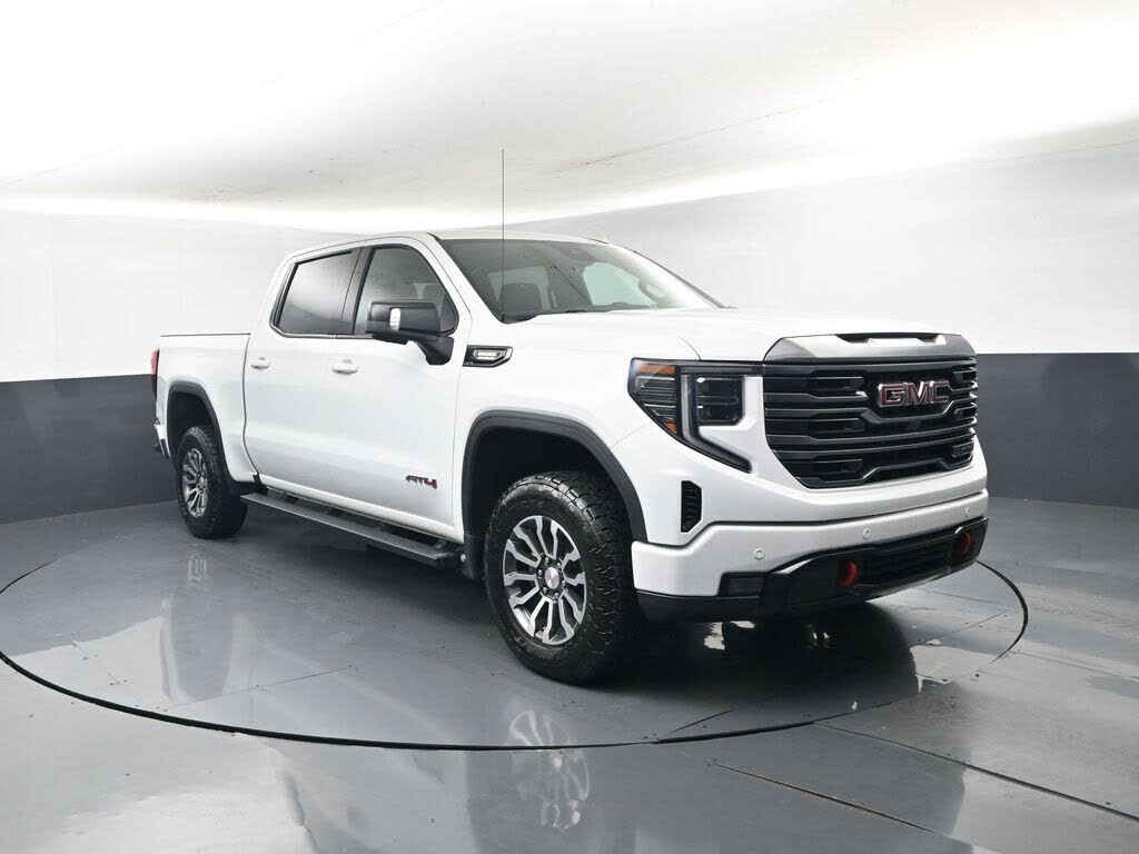 2022 GMC Sierra 1500 AT4 Crew Cab 4WD