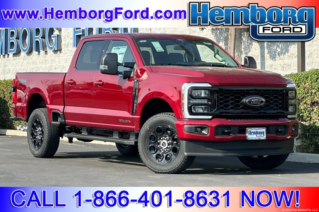 2025 Ford F-250 Super Duty XLT Crew Cab 4WD