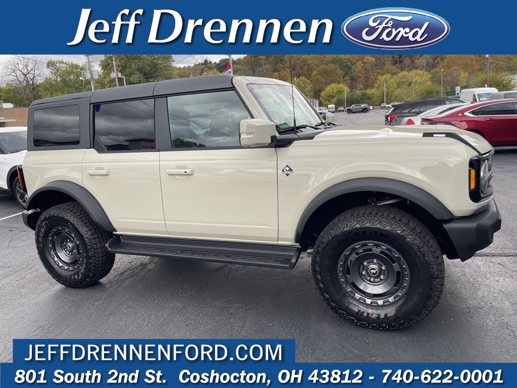 2025 Ford Bronco Outer Banks 4-Door 4WD