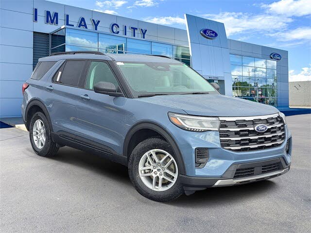 2026 Ford Explorer Active AWD
