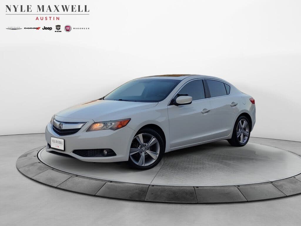 2015 Acura ILX 2.0L FWD with Technology Package
