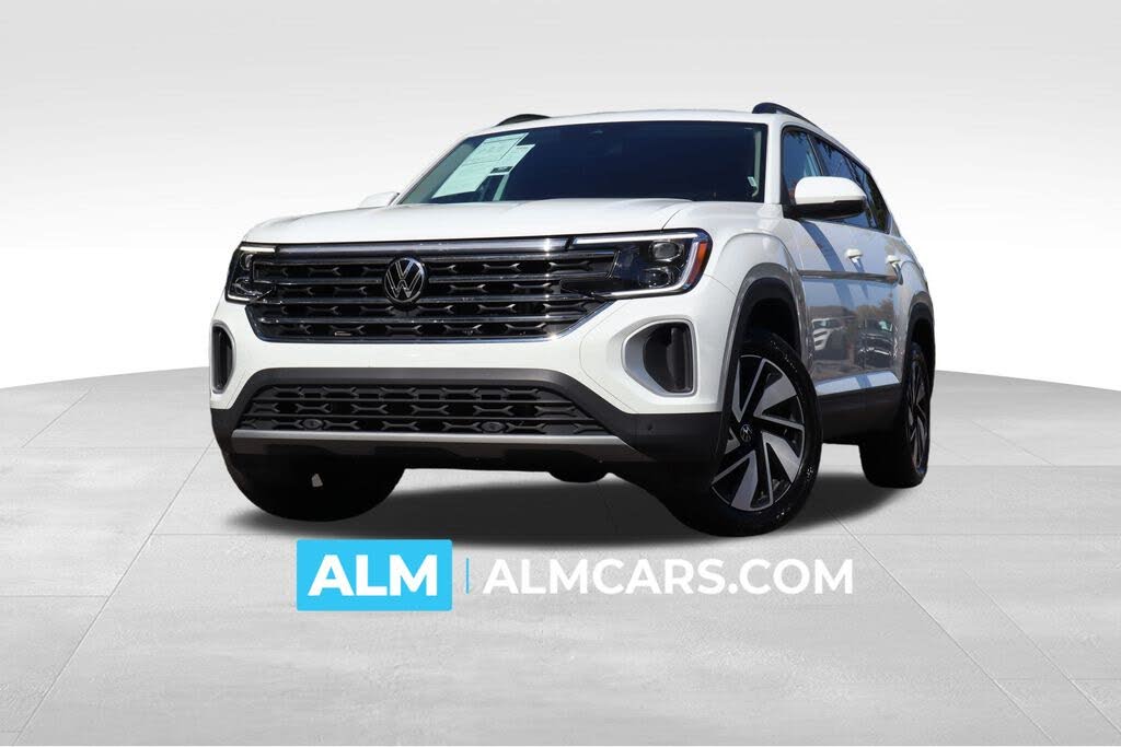 2025 Volkswagen Atlas SE FWD with Technology