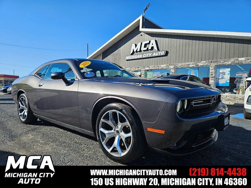 2015 Dodge Challenger SXT Plus RWD