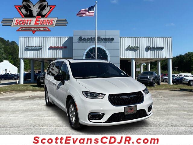 2026 Chrysler Pacifica Select FWD