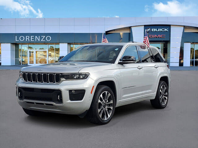 2022 Jeep Grand Cherokee Overland RWD