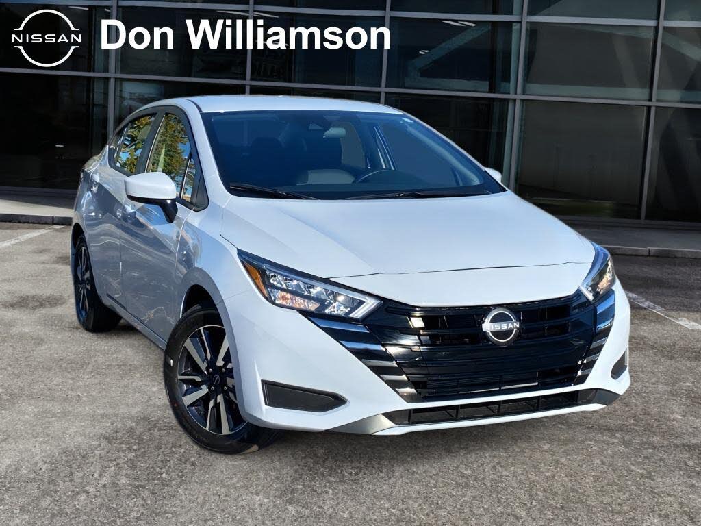 2025 Nissan Versa SV FWD