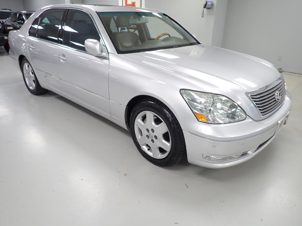 2004 Lexus LS 430 RWD