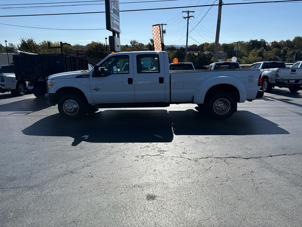 2011 Ford F-350 Super Duty King Ranch Crew Cab LB DRW 4WD
