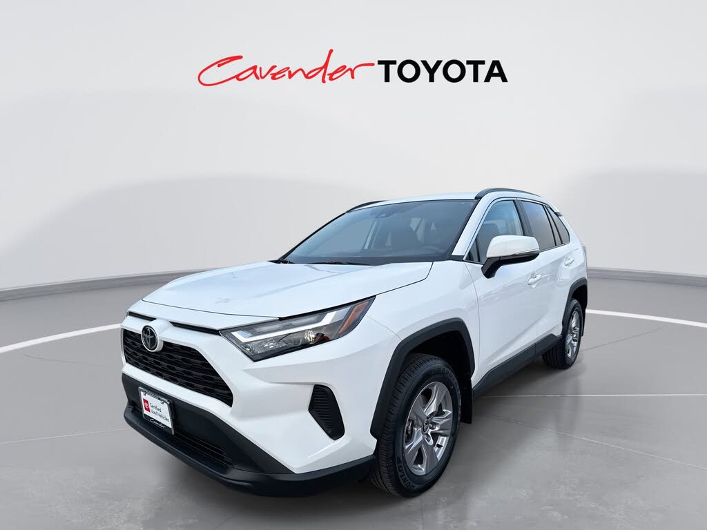 2025 Toyota RAV4 XLE FWD