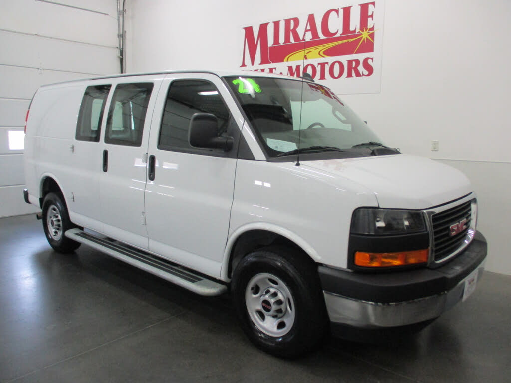 2024 GMC Savana Cargo 2500 RWD