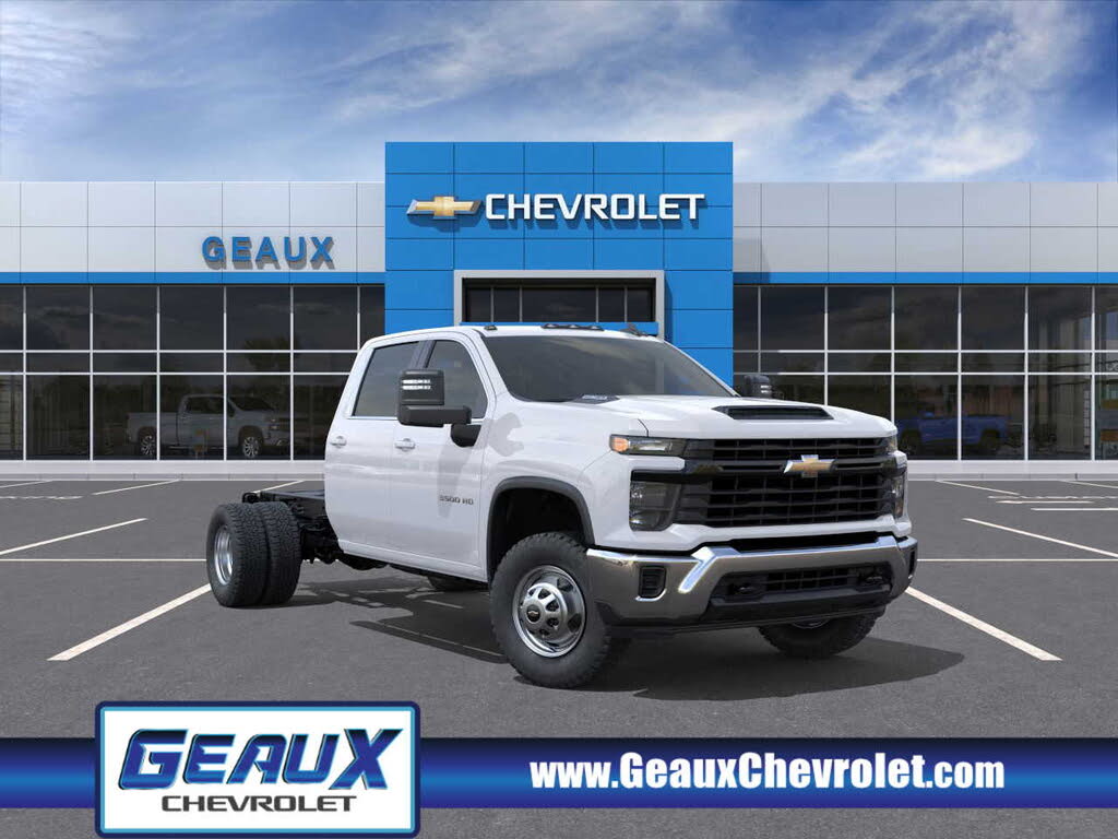 2025 Chevrolet Silverado 3500HD Work Truck Crew Cab LB 4WD