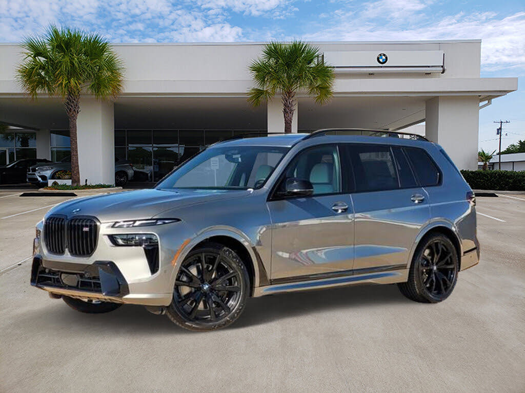 2026 BMW X7 M60i AWD