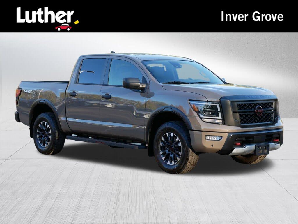 2023 Nissan Titan PRO-4X Crew Cab 4WD
