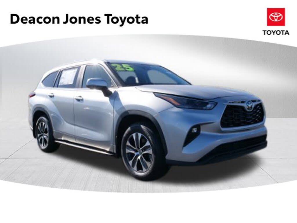 2025 Toyota Highlander XLE AWD