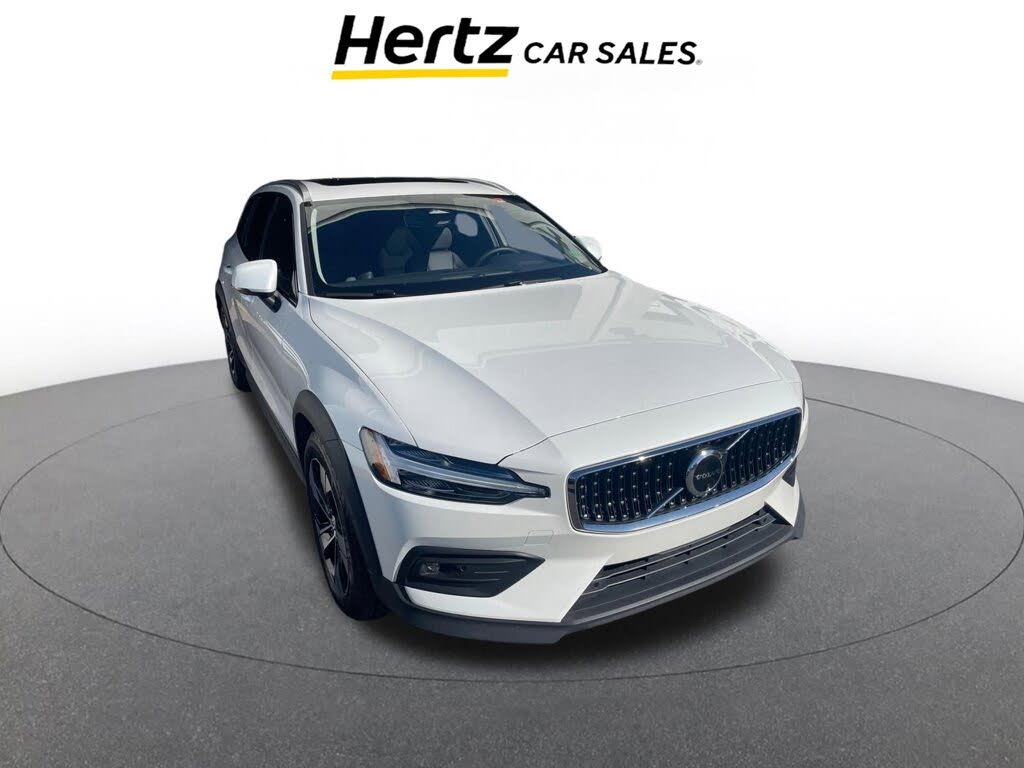 2025 Volvo V60 Cross Country B5 Plus AWD