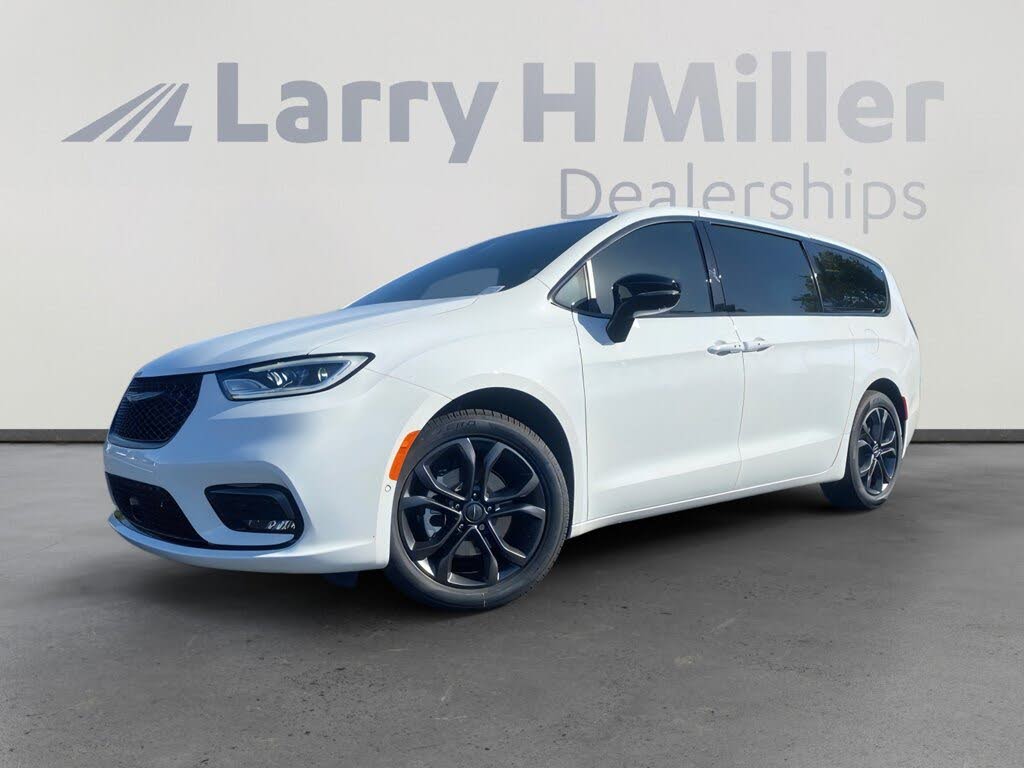 2026 Chrysler Pacifica Select FWD