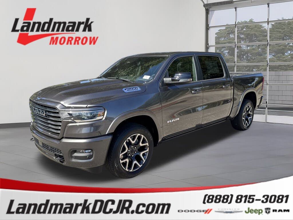 2026 RAM 1500 Laramie Crew Cab 4WD