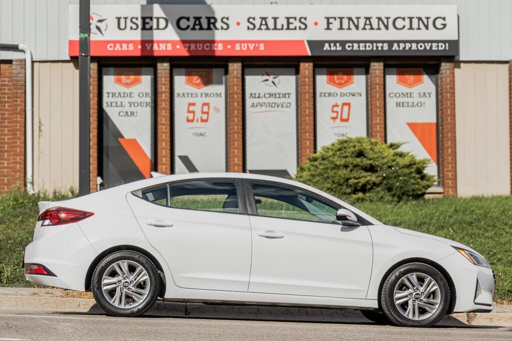 2019 Hyundai Elantra Preferred FWD