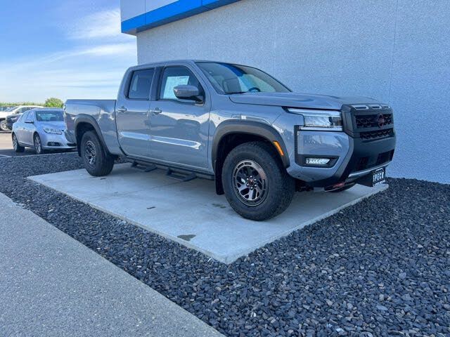 2025 Nissan Frontier PRO-4X Crew Cab LB 4WD