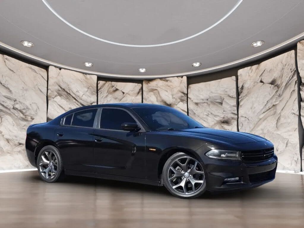 2015 Dodge Charger R/T RWD