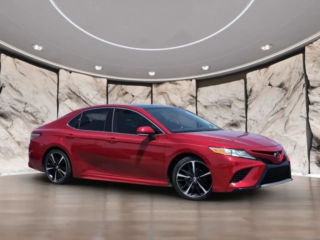 2019 Toyota Camry XSE FWD