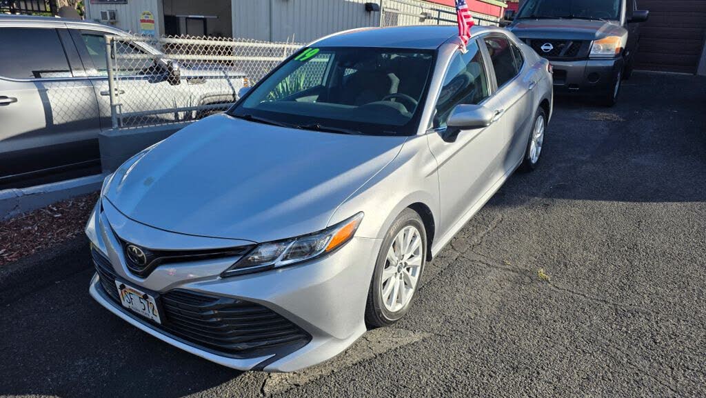 2019 Toyota Camry LE FWD