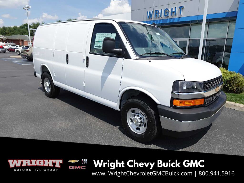 2025 GMC Savana Cargo 2500 RWD