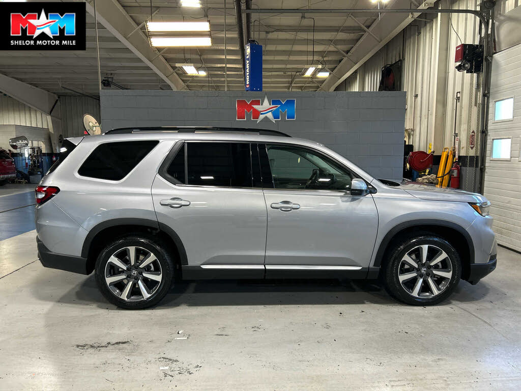 2025 Honda Pilot Touring AWD