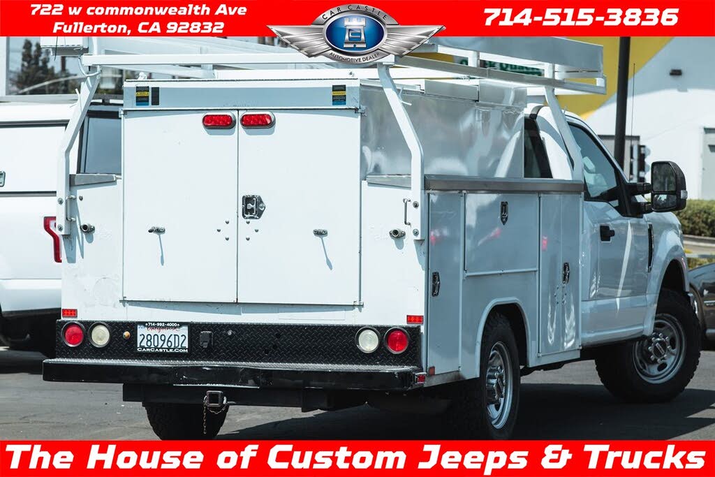 2017 Ford F-350 Super Duty Chassis XL Crew Cab RWD