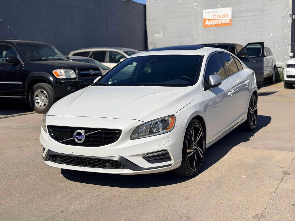 2017 Volvo S60 T6 R-Design Platinum AWD