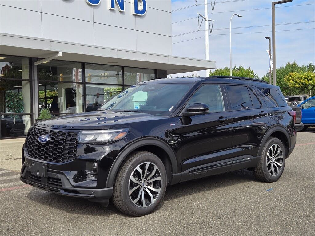 2025 Ford Explorer ST-Line AWD