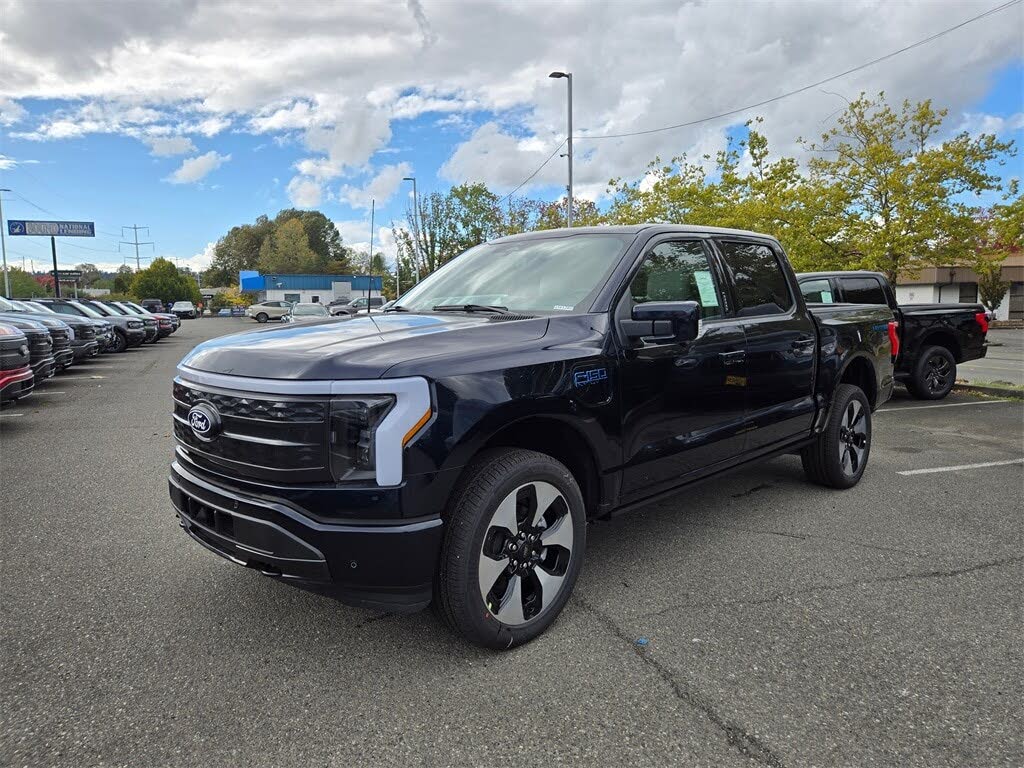 2025 Ford F-150 Lightning Platinum SuperCrew AWD