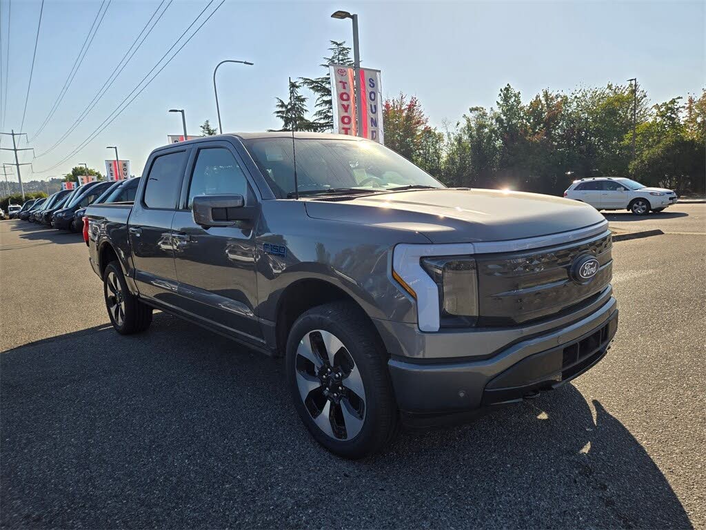 2025 Ford F-150 Lightning Platinum SuperCrew AWD