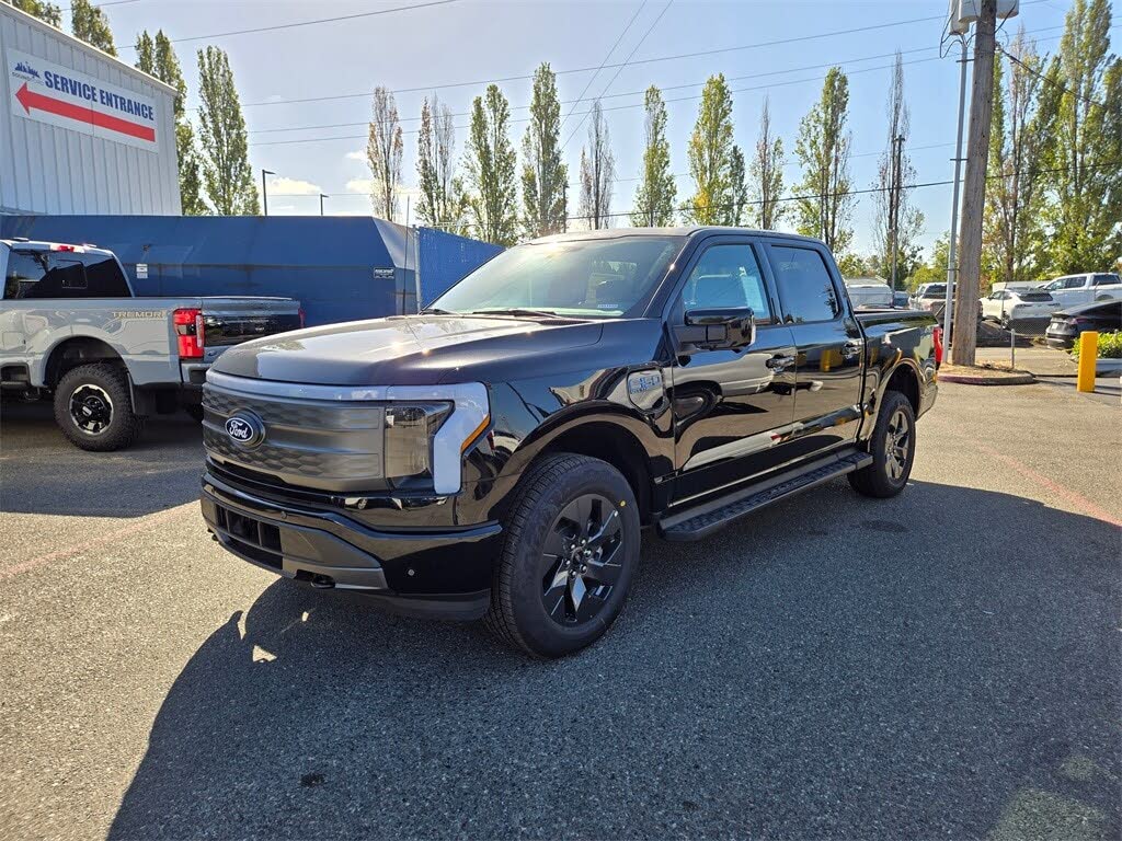 2025 Ford F-150 Lightning Lariat SuperCrew AWD