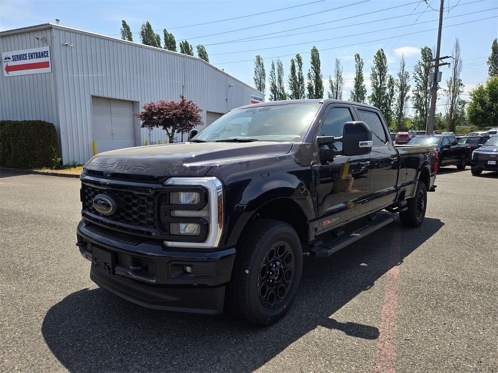 2025 Ford F-350 Super Duty Lariat Crew Cab 4WD