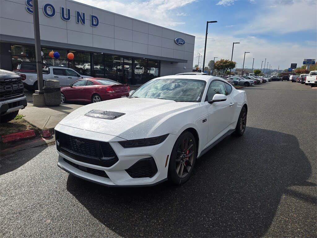 2025 Ford Mustang GT Premium Fastback RWD