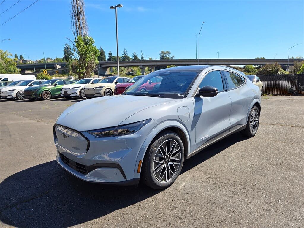 2025 Ford Mustang Mach-E Premium AWD