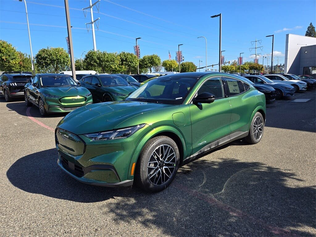 2025 Ford Mustang Mach-E Premium AWD