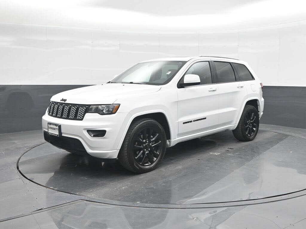 2020 Jeep Grand Cherokee Altitude RWD
