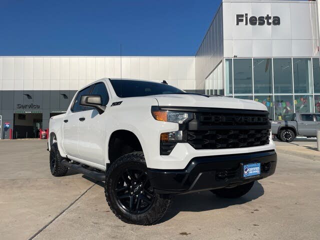 2024 Chevrolet Silverado 1500 Custom Trail Boss Crew Cab 4WD